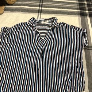 Kiki LaRue grey black blue light grey top